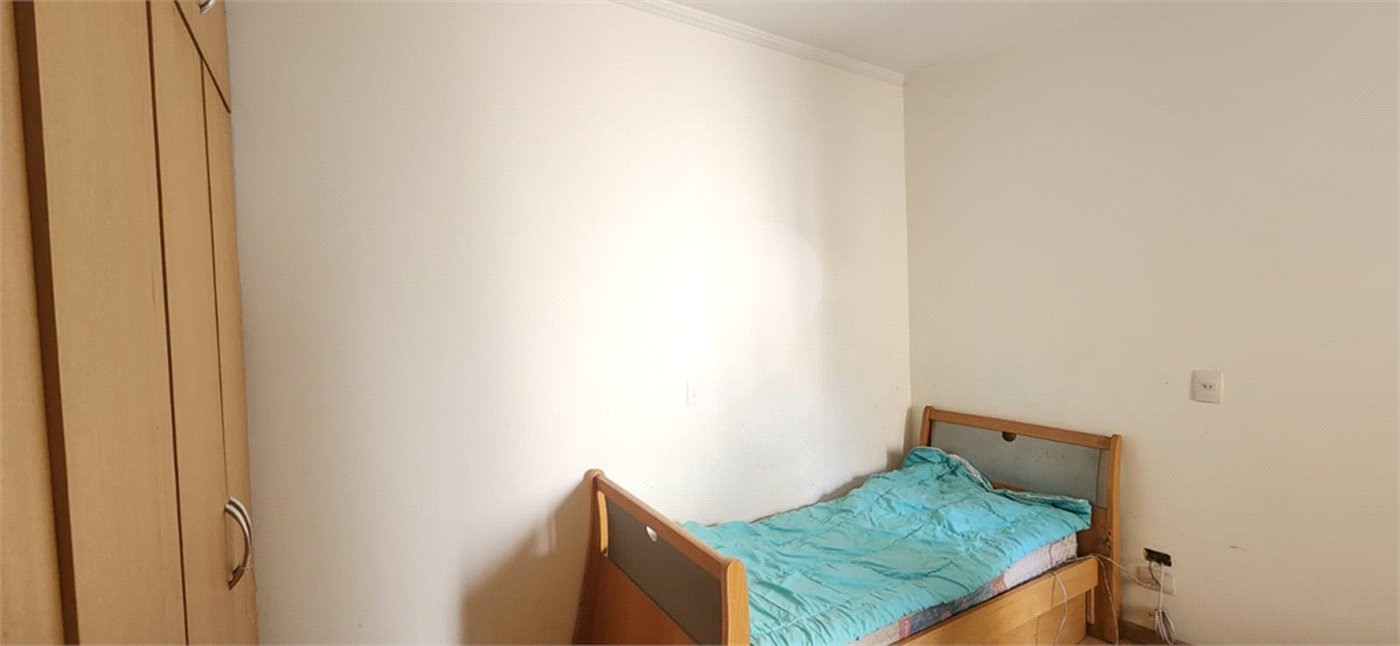 Casa térrea com duas edículas para venda - Saúde, SP.