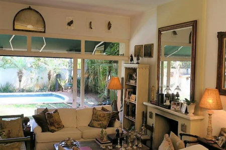 Casa à venda com 4 quartos, sendo 2 suítes, em Jardim Morumbi, São Paulo, SP
