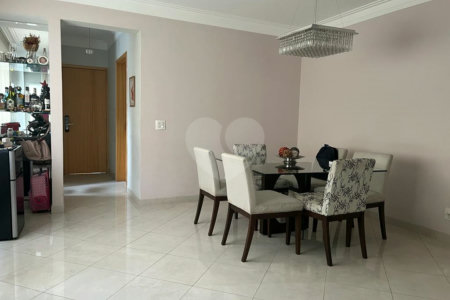 Apartamento à venda com 3 quartos, sendo 1 suíte,  em Vila Clementino, São Paulo, SP