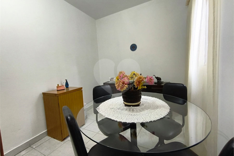 Sobrado à venda com 3 quartos no Brasilândia, São Paulo, SP