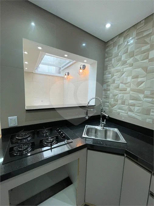 Casa para alugar com 3 quartos, sendo 1 suíte, no condomínio Florenz, Mogi das Cruzes - SP