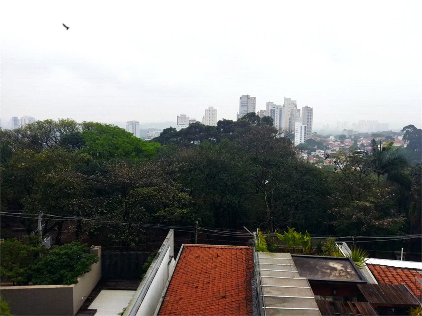 Casa à venda ou para alugar com 4 quartos, sendo 1 suíte, em Sumarezinho, São Paulo, SP
