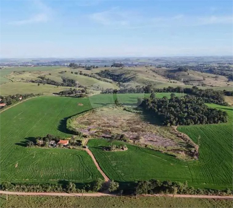 Sítio à venda com 2 quartos em Área Rural de Pereiras, Pereiras, SP