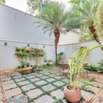 Casa à venda com 3 suítes no condomínio Vila Versalhes, São Paulo - SP