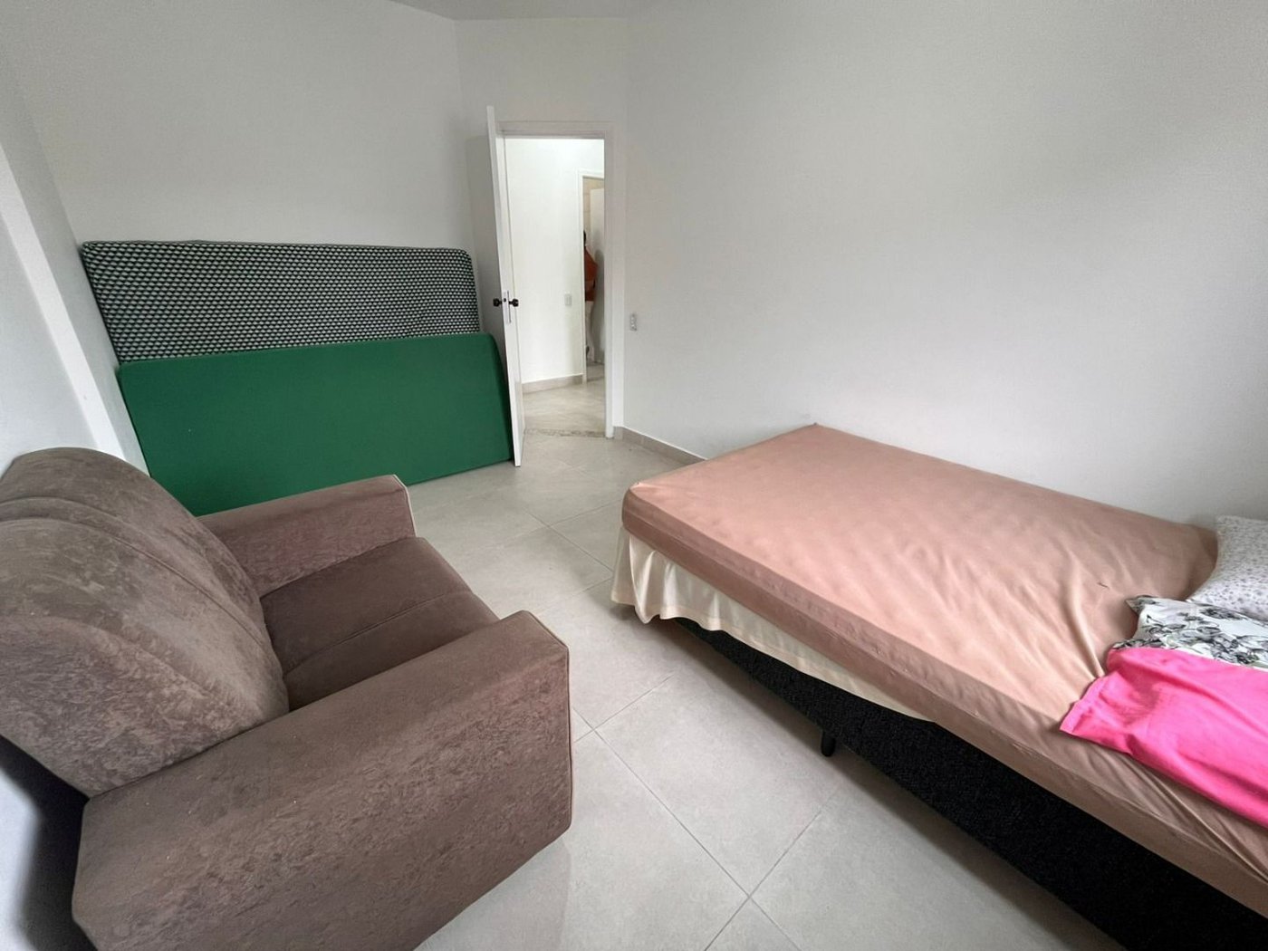 Apartamento com 2 dormitórios à venda, 65 m² por R$ 360.000,00 - Vila Júlia - Guarujá/SP