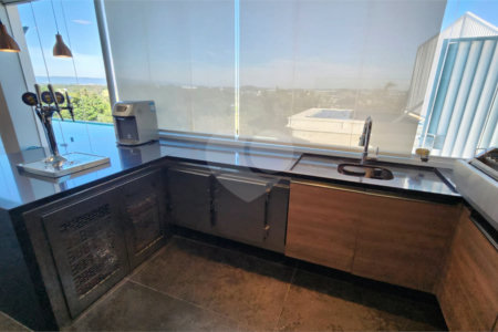 Casa à venda com 5 quartos, sendo 2 suítes, no condomínio Residencial Jardim Primavera, Louveira - SP