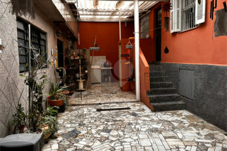 Casa Térrea à venda com 4 quartos, sendo 1 suíte, em Vila Germinal, São Paulo, SP