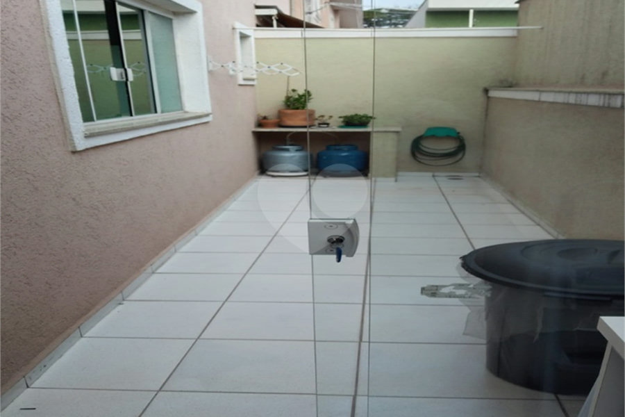 Casa à venda com 3 quartos, sendo 2 suítes, no condomínio Villa's Residencial, São Paulo - SP