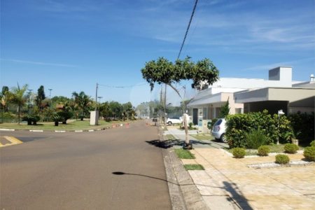 Sobrado para venda no condomínio de alto padrão Village Damha II