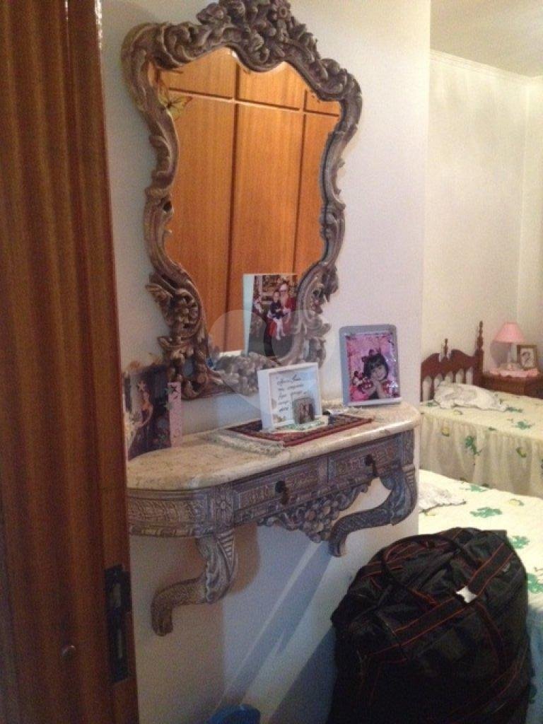 Casa à venda com 4 quartos, sendo 3 suítes, em Vila Paiva, São Paulo, SP