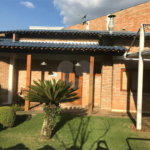 Casa à venda com 4 quartos, sendo 3 suítes, no condomínio Alpes da Cantareira, Mairiporã - SP