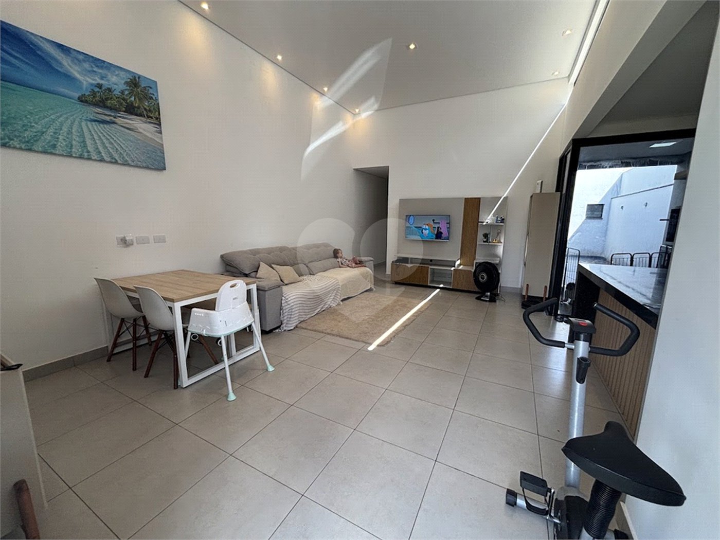 Casa à venda com 3 quartos, sendo 1 suíte, no condomínio Jardim, Sorocaba - SP