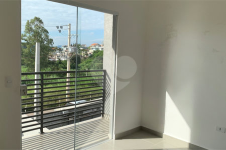 Sobrado à venda com 2 suítes em Residencial Jardins da Catalunha, Atibaia, SP