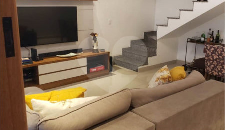 Casa à venda com 3 suítes no condomínio Palmas, São Paulo - SP