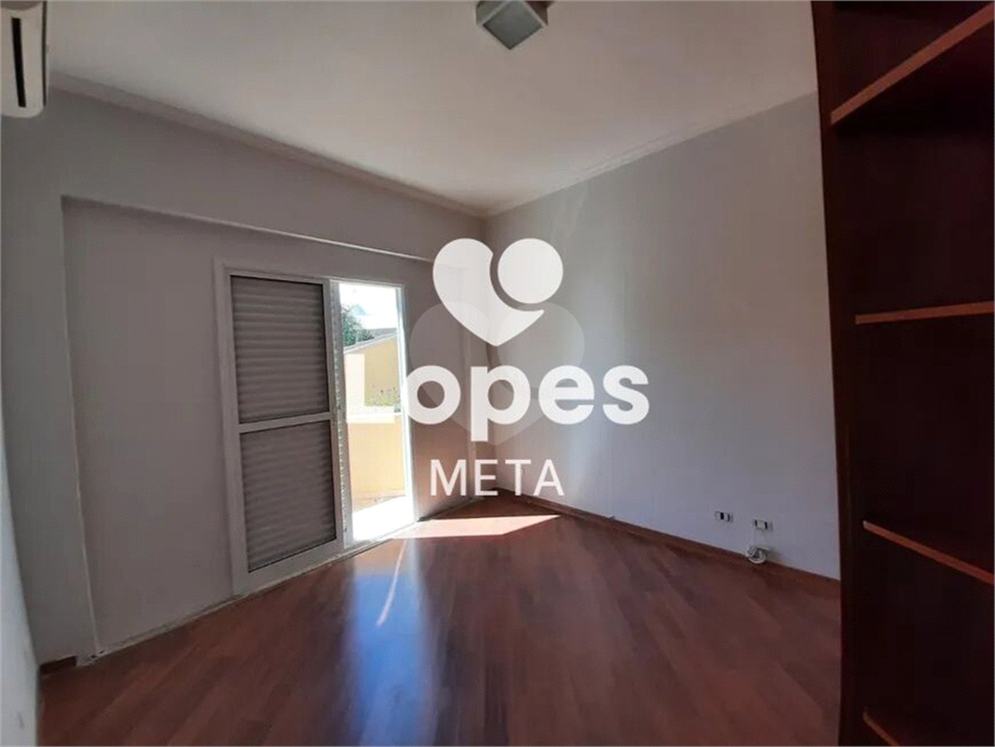 Casa à venda com 4 suítes no condomínio Altos da Serra Ii, São José dos Campos - SP