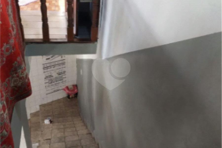 Sobrado à venda com 3 quartos em Vila Mangalot, São Paulo, SP