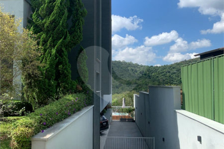 Casa à venda ou para alugar com 4 suítes no condomínio Residencial Gênesis 1, Santana de Parnaíba - SP