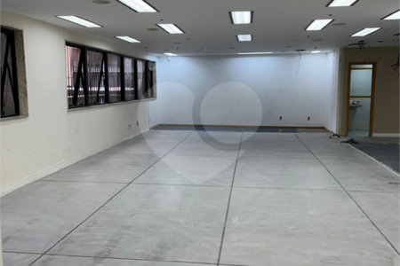Sala à venda ou para alugar no Centro, Rio de Janeiro, RJ