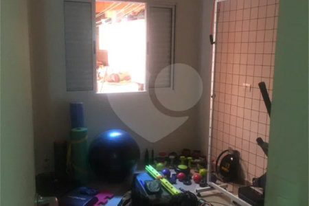 Sobrado à venda com 4 quartos, sendo 1 suíte, em Vila Maria Alta, São Paulo, SP