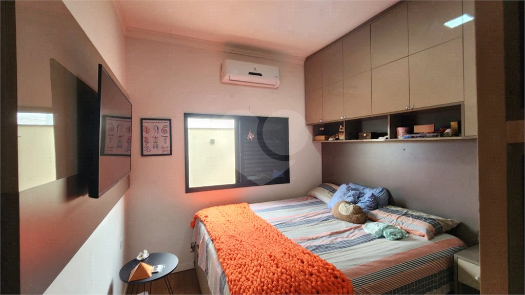 Casa à venda com 3 quartos, sendo 1 suíte, no condomínio Horto Florestal Villagio, Sorocaba - SP