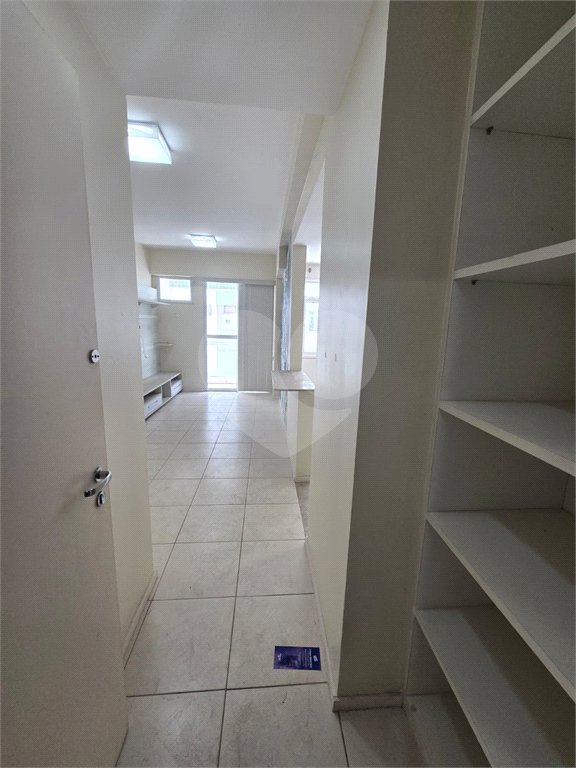 Apartamento para alugar com 2 quartos, sendo 1 suíte, em Parque Riviera, Cabo Frio, RJ