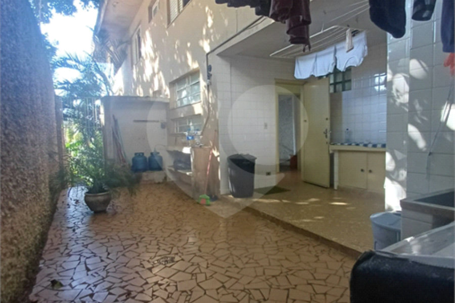 Sobrado à venda com 5 suítes em Vila Albertina, São Paulo, SP