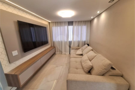 Apartamento totalmente mobiliado com 2 dormitórios, 1 vaga