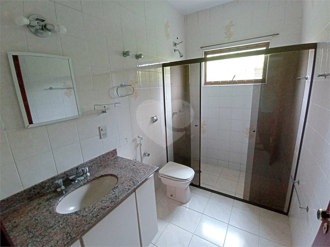 Casa a Venda no Condomínio Vista Alegre - Café em Vinhedo/SP