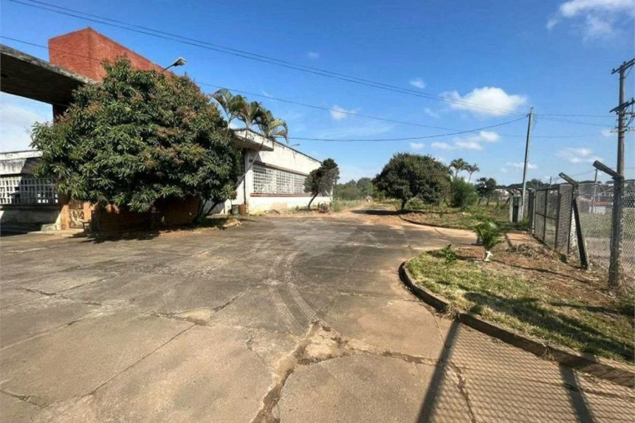 Oportunidade Única !! Terreno à venda na Anhanguera. 20 mil metros quadrados.