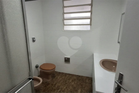 Apartamento para alugar com 2 quartos em Santo Amaro, São Paulo, SP