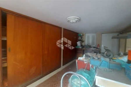 Casa à venda com 4 quartos, sendo 1 suíte,  em Lapa, São Paulo, SP