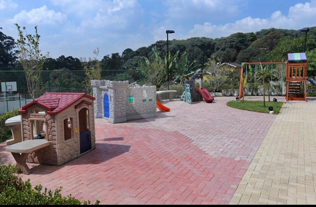 Apartamento à venda ou para alugar com 2 quartos, sendo 1 suíte, em Condomínio Granja Viana Ii, Cotia, SP