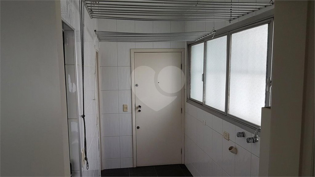 Apartamento à venda com 3 quartos, sendo 1 suíte, em Alto da Lapa, São Paulo, SP