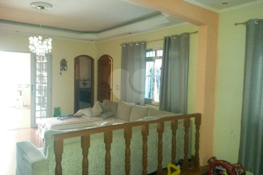 Casa à venda com 3 quartos, sendo 1 suíte, em Vila Maria, São Paulo, SP