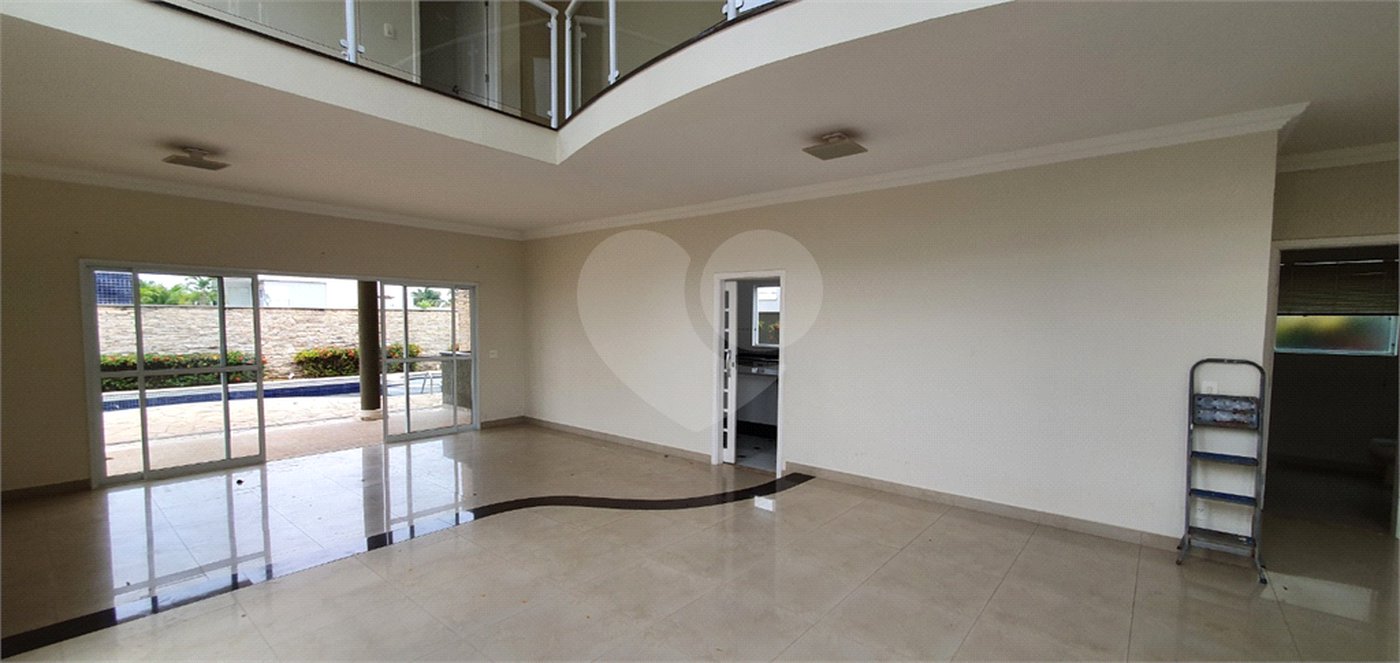 Casa à venda ou para alugar com 3 suítes no condomínio Jardim Vila Paradiso, Indaiatuba - SP
