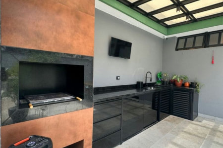 Casa com 3 dormitórios para alugar, 170 m² por R$ 13.740,00/mês - Gonzaga - Santos/SP