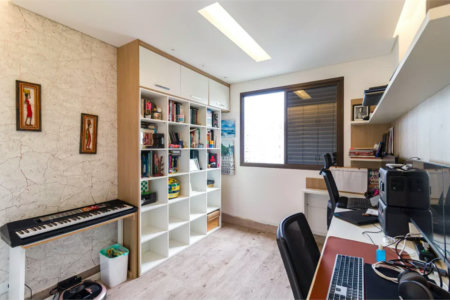 Apartamento à venda com 3 quartos, sendo 1 suíte,  em Vila Andrade, São Paulo, SP