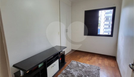 Apartamento à venda com 3 quartos, sendo 1 suíte, em Jardim Londrina, São Paulo, SP