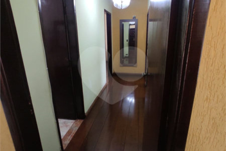 Casa à venda com 4 quartos, sendo 1 suíte, em Vila Galvão, Guarulhos, SP