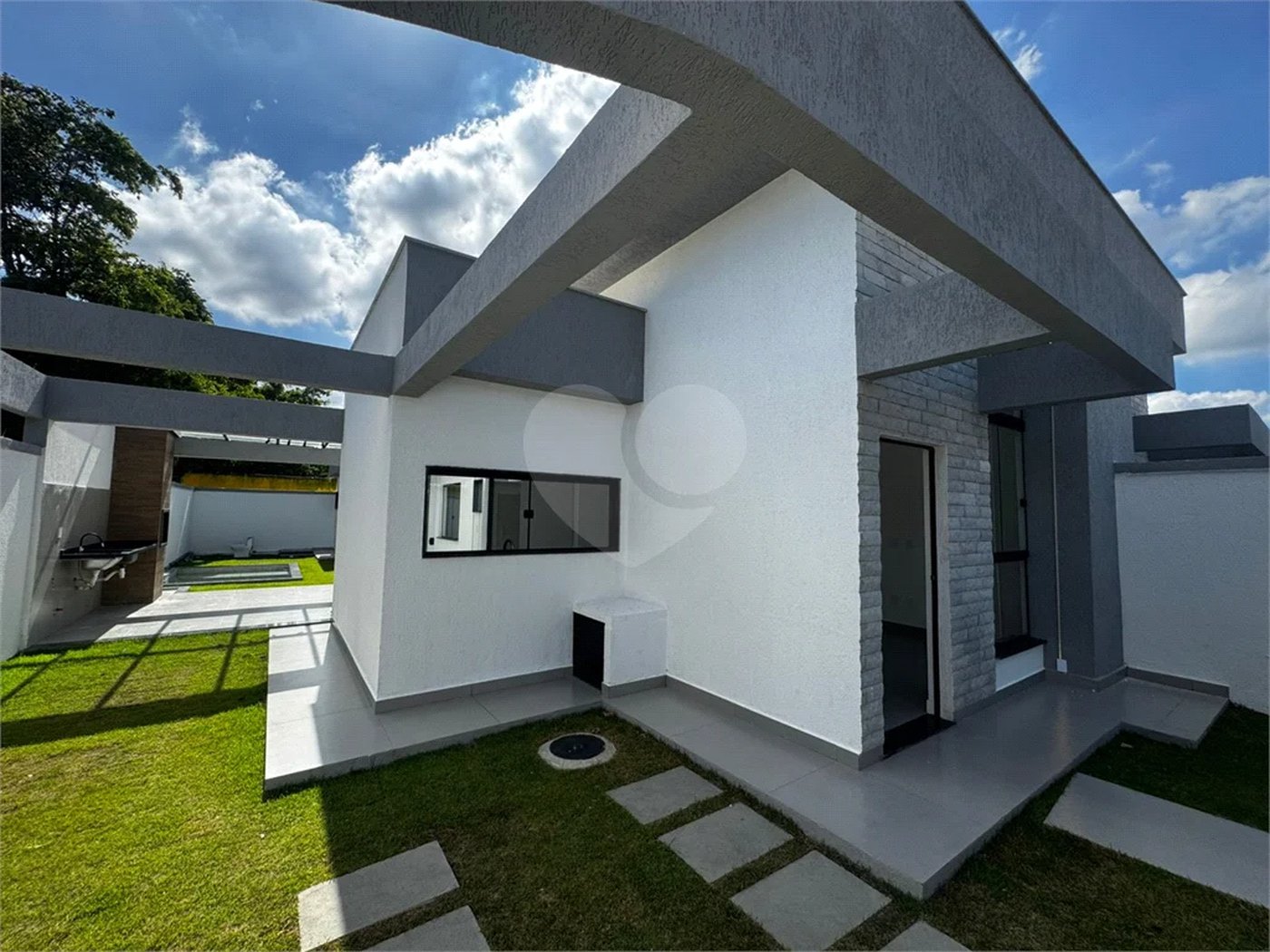 Casa à venda com 3 quartos, sendo 1 suíte, no condomínio Parque Guará, Rio de Janeiro - RJ