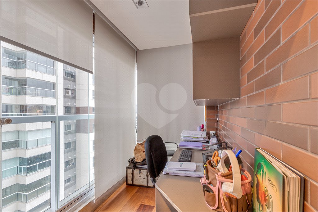 Apartamento à venda com 3 suítes em Chácara Santo Antônio, São Paulo, SP