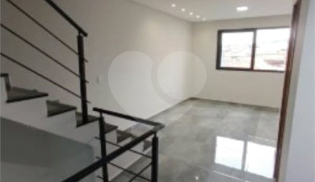 Sobrado à venda com 3 quartos, sendo 1 suíte,  em Vila Marina, São Paulo, SP