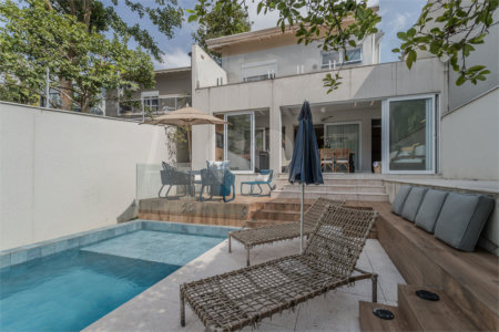 Casa à venda com 4 suítes em Jardim Prudência, São Paulo, SP