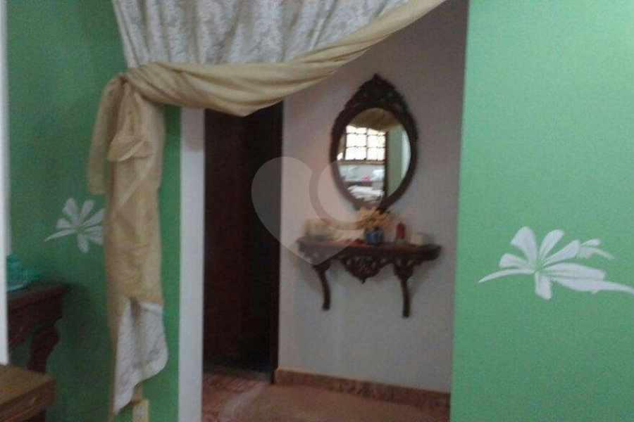 Casa Térrea à venda com 3 quartos, sendo 2 suítes, no Centro, Águas de Santa Bárbara, SP