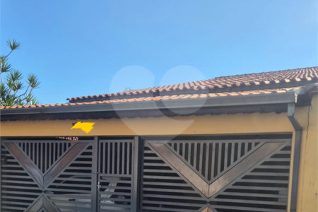 Casa à venda com 3 quartos, sendo 1 suíte, em Vila Angélica, Sorocaba, SP