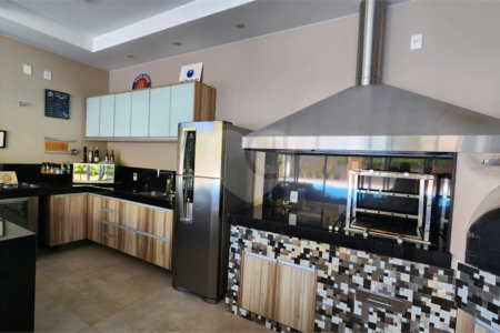Casa à venda ou para alugar com 5 suítes no condomínio Residencial Jardim Primavera, Louveira - SP