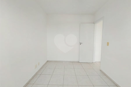 Apartamento à venda ou para alugar com 2 quartos em Vila Anastácio, São Paulo, SP