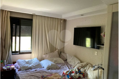 Apartamento à venda com 4 quartos, sendo 2 suítes,  em Moema, São Paulo, SP