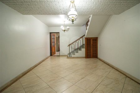 Sobrado à venda com 3 quartos em Vila Cruzeiro, São Paulo, SP