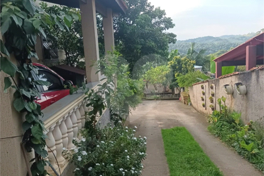 Casa à venda com 4 quartos, sendo 1 suíte, em Santa Inês, Mairiporã, SP